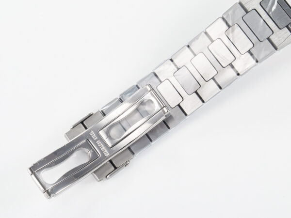 Nautilus 5711 3KF 1:1 Best Edition White Dial on SS Bracelet A324 Super Clone V2 - Image 17
