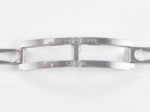 Nautilus 5711 3KF 1:1 Best Edition White Dial on SS Bracelet A324 Super Clone V2 - Image 18