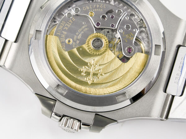 Nautilus 5711 3KF 1:1 Best Edition White Dial on SS Bracelet A324 Super Clone V2 - Image 25