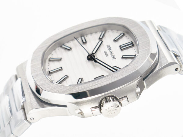 Nautilus 5711 3KF 1:1 Best Edition White Dial on SS Bracelet A324 Super Clone V2 - Image 7