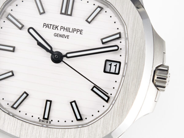 Nautilus 5711 3KF 1:1 Best Edition White Dial on SS Bracelet A324 Super Clone V2 - Image 10