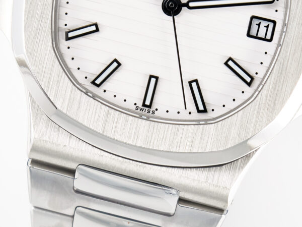 Nautilus 5711 3KF 1:1 Best Edition White Dial on SS Bracelet A324 Super Clone V2 - Image 11