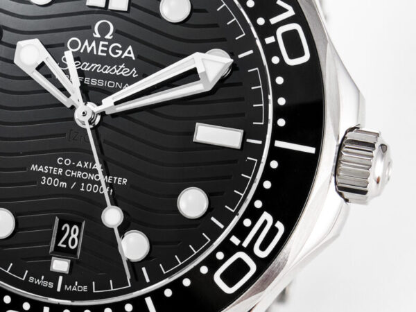 Seamaster Diver 300M VSF 1:1 Best Edition Black Ceramic Black Dial on SS Bracelet A8800 V2 - Image 12
