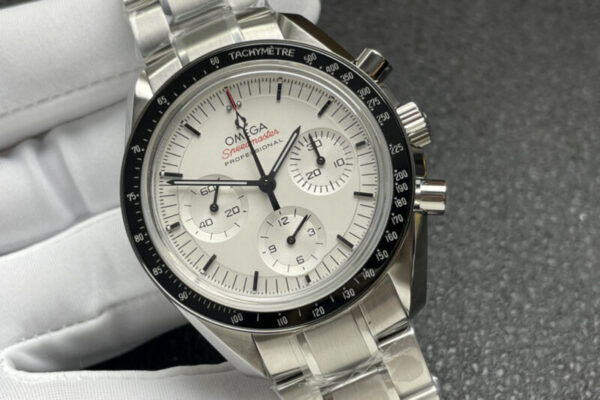 Speedmaster Moonwatch Professional White Dial in Steel ZF - Image 4